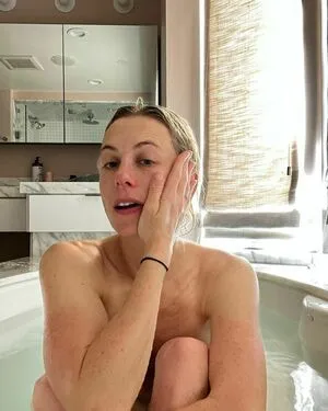 Iliza Shlesinger OnlyFans Leaked Free Thumbnail Picture - #vOItcBSeXA
