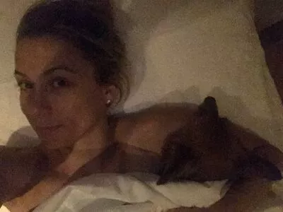 Iliza Shlesinger OnlyFans Leaked Free Thumbnail Picture - #wnn7EPTAaF