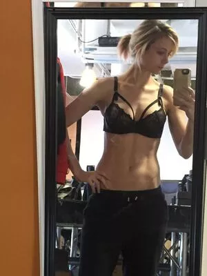 Iliza Shlesinger OnlyFans Leaked Free Thumbnail Picture - #x6j7JrO4P2