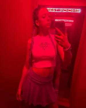 Iliza Shlesinger OnlyFans Leaked Free Thumbnail Picture - #zOlnaE73Ms