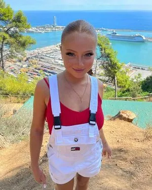 Ilonaaln OnlyFans Leaked Free Thumbnail Picture - #PtHTGocgc2