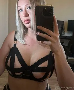 Iloveglitter OnlyFans Leaked Free Thumbnail Picture - #xhP6xktdFX