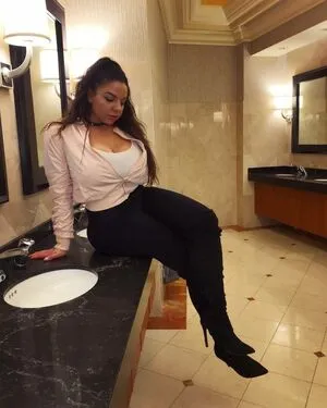 Iloveteniah OnlyFans Leaked Free Thumbnail Picture - #3d5EBBNJ42