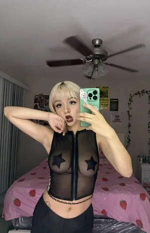 Ilselovesyou OnlyFans Leaked Free Thumbnail Picture - #KR5HM1BA8e