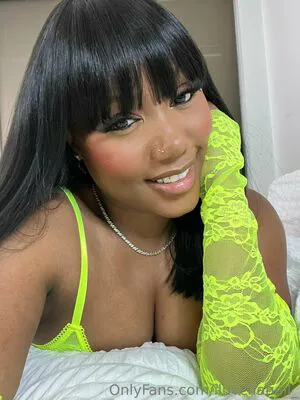 Iluvchanell OnlyFans Leaked Free Thumbnail Picture - #Z2xDZy5LC1