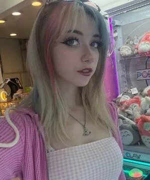 Iluvmeww OnlyFans Leaked Free Thumbnail Picture - #AbgdzfAysw