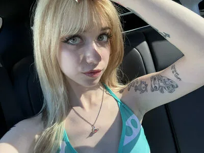 Iluvmeww OnlyFans Leaked Free Thumbnail Picture - #SlHnmSlryW