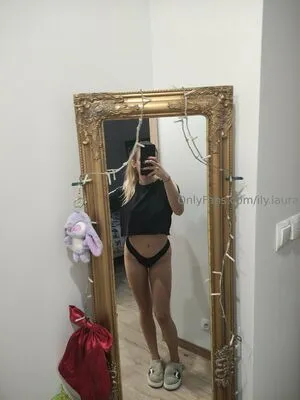 Ily Laura OnlyFans Leaked Free Thumbnail Picture - #CUMaNb1CtX