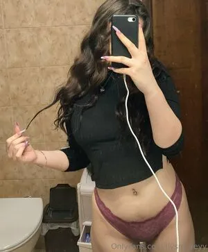 Ilysm Yeyy OnlyFans Leaked Free Thumbnail Picture - #3WluG9Kt4Z