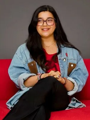 Iman Vellani OnlyFans Leaked Free Thumbnail Picture - #bVJV46MUjX