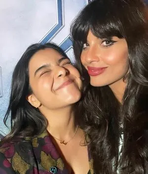 Iman Vellani OnlyFans Leaked Free Thumbnail Picture - #bougREyqaN