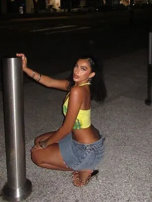 Imangharram OnlyFans Leaked Free Thumbnail Picture - #fdNiXnycex