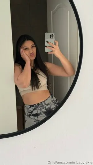 Imbabylexie OnlyFans Leaked Free Thumbnail Picture - #0MWIg4GZEx