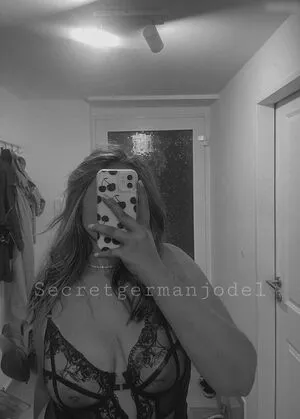 Immerfeucht Bei Sgj OnlyFans Leaked Free Thumbnail Picture - #pg2ykPYTE3