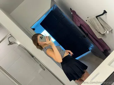 Imrileyrain OnlyFans Leaked Free Thumbnail Picture - #8772K7G7bt