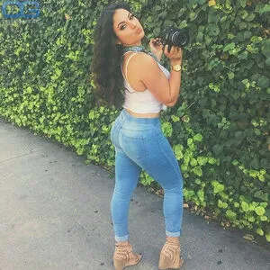 Inanna Sarkis OnlyFans Leaked Free Thumbnail Picture - #TX9kR982Ed