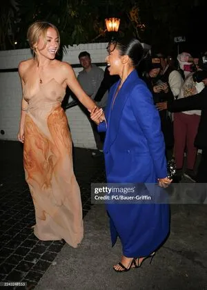 Inanna Sarkis OnlyFans Leaked Free Thumbnail Picture - #h6RgXi4y3E