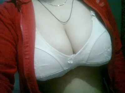 Indian Exhibition OnlyFans Leaked Free Thumbnail Picture - #9E3bihYQmy