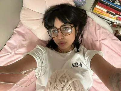 Indian Girls OnlyFans Leaked Free Thumbnail Picture - #9k8Cx3C7Hq