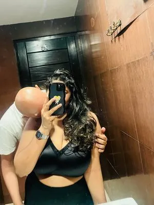 Indian Naughty Stuff OnlyFans Leaked Free Thumbnail Picture - #4reE9JmaQL