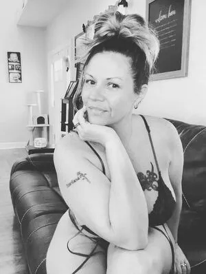 Indiana Dream Girl OnlyFans Leaked Free Thumbnail Picture - #n3LKyIfB29