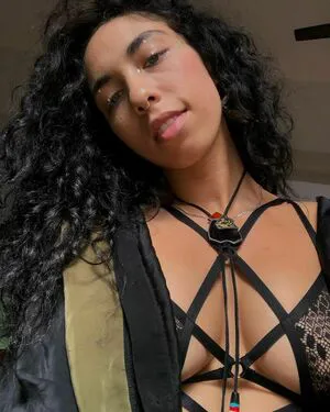 Indigo De Souza OnlyFans Leaked Free Thumbnail Picture - #x1ALxTm2Aw