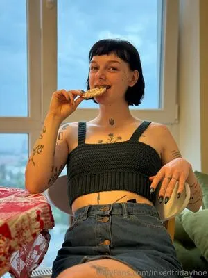 Inkedfridayhoe OnlyFans Leaked Free Thumbnail Picture - #856c4b7dyW