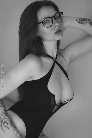 Innervus OnlyFans Leaked Free Thumbnail Picture - #P4gFcrsrNo