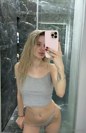 Innocent Emily OnlyFans Leaked Free Thumbnail Picture - #TkERC98f9i