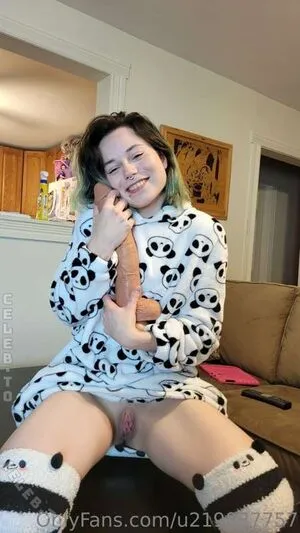 Innocent Temptation OnlyFans Leaked Free Thumbnail Picture - #6dn2Rt3dc6