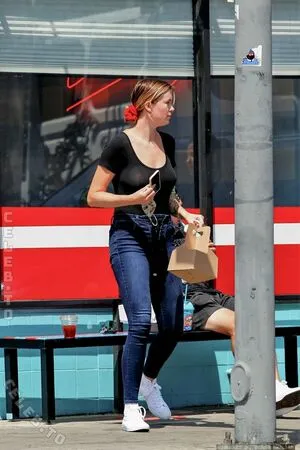 Ireland Baldwin OnlyFans Leaked Free Thumbnail Picture - #ALne42s8ur