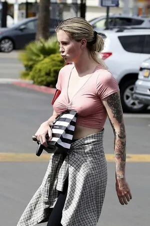 Ireland Baldwin OnlyFans Leaked Free Thumbnail Picture - #P0SHe7Ytop