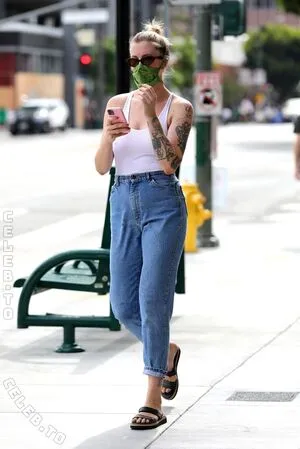 Ireland Baldwin OnlyFans Leaked Free Thumbnail Picture - #TmoAuotq42