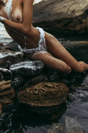 Irina Moore OnlyFans Leaked Free Thumbnail Picture - #pbGbz9jINz