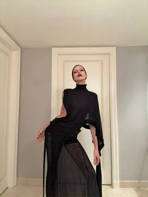 Irina Shayk OnlyFans Leaked Free Thumbnail Picture - #84h8LolGoF