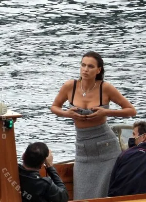 Irina Shayk OnlyFans Leaked Free Thumbnail Picture - #9zx3cbm1Fx