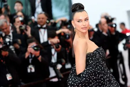 Irina Shayk OnlyFans Leaked Free Thumbnail Picture - #AmfIQ4dFzi