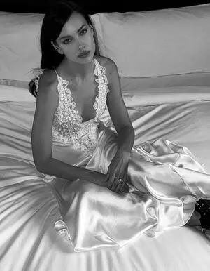 Irina Shayk OnlyFans Leaked Free Thumbnail Picture - #Fg1DiikMFf