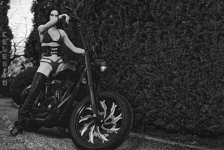 Irina Shayk OnlyFans Leaked Free Thumbnail Picture - #FkeFt9DdBq