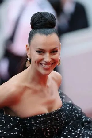 Irina Shayk OnlyFans Leaked Free Thumbnail Picture - #K3QOI0Cr1M
