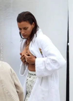 Irina Shayk OnlyFans Leaked Free Thumbnail Picture - #L5p6HLwlx2