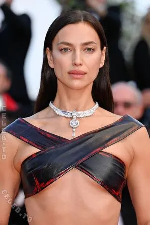 Irina Shayk OnlyFans Leaked Free Thumbnail Picture - #PEzPCltcc3