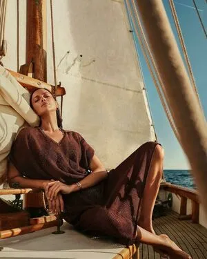 Irina Shayk OnlyFans Leaked Free Thumbnail Picture - #WSl1JR5xEo