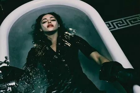 Irina Shayk OnlyFans Leaked Free Thumbnail Picture - #bX2I5trN51