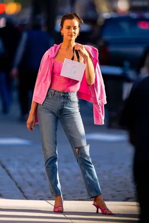 Irina Shayk OnlyFans Leaked Free Thumbnail Picture - #k6AkoDWkkh