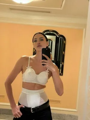 Irina Shayk OnlyFans Leaked Free Thumbnail Picture - #kX4c1HwwfD