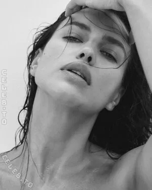Irina Shayk OnlyFans Leaked Free Thumbnail Picture - #o9yf56IrPz