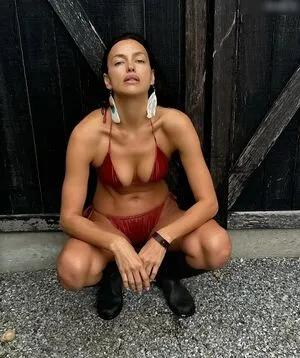 Irina Shayk OnlyFans Leaked Free Thumbnail Picture - #qRaaw8Uznu