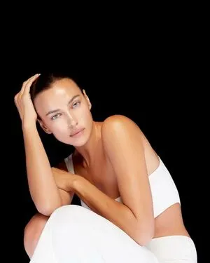 Irina Shayk OnlyFans Leaked Free Thumbnail Picture - #xD660EuVge