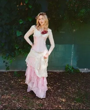 Iris Apatow OnlyFans Leaked Free Thumbnail Picture - #twDtcSihvv